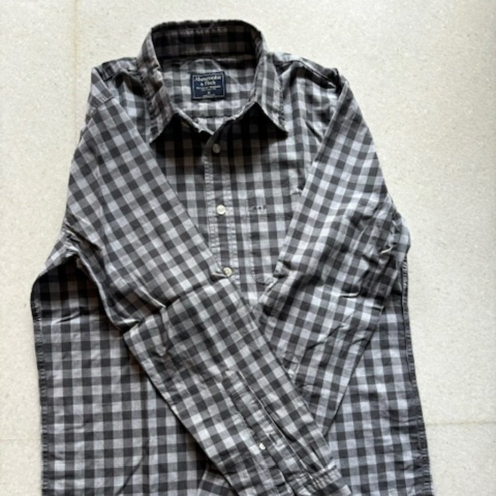 Men's Check Shirt - A&F, Medium Size, Barely used